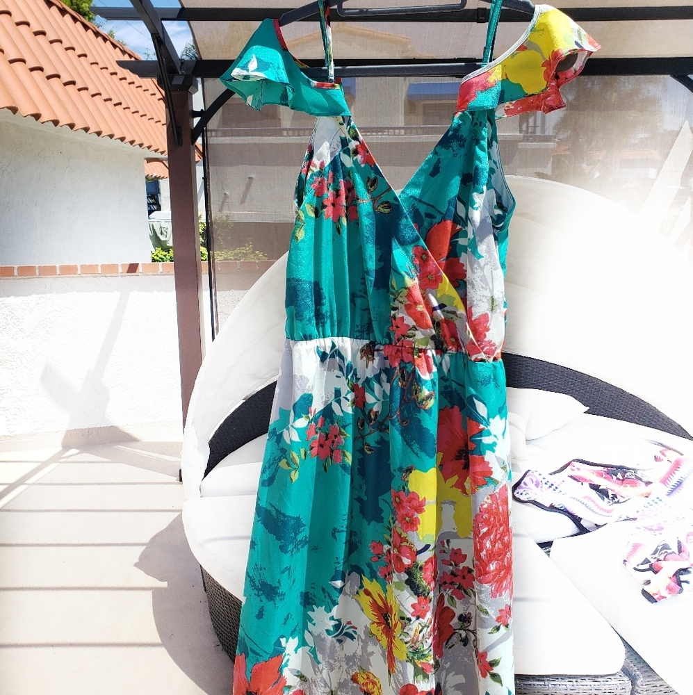 MOVING MM Couture Cold Shoulder Green Floral Dress